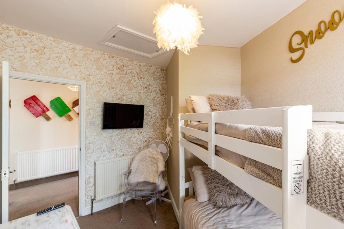 Holiday home Ocean Hot Tub - Sleeps 11 *