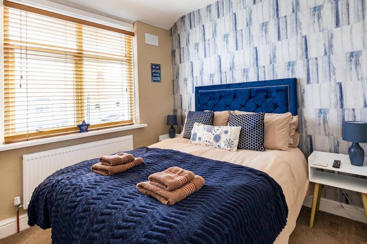 Ocean Hot Tub - Sleeps 11 Blackpool